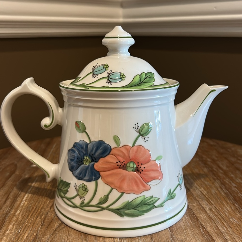 Villeroy & Boch Amapola  Teapot with Lid